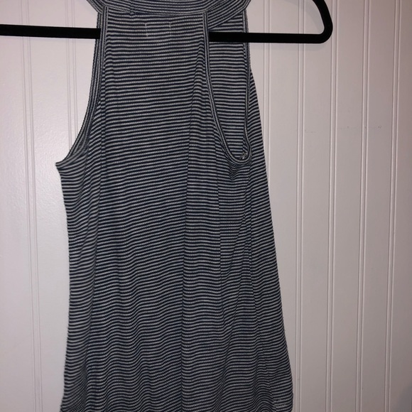 top - Picture 2 of 3